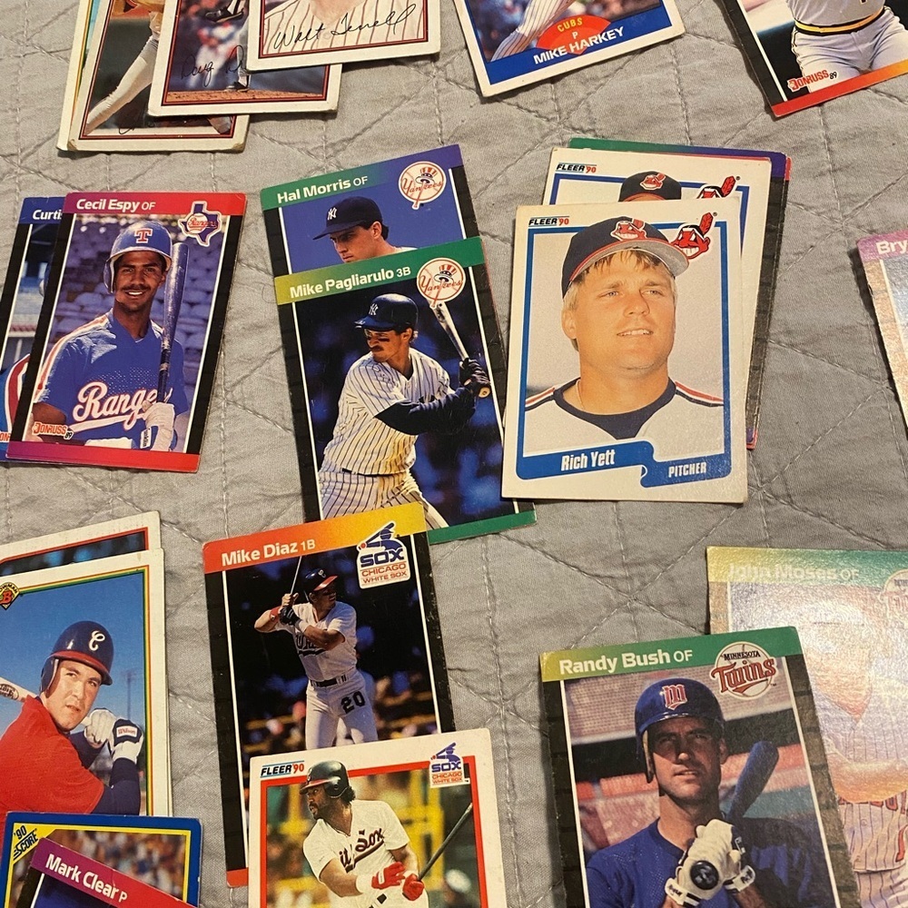 Vintage Baseball Cards Collection - Multi-Player Assortment